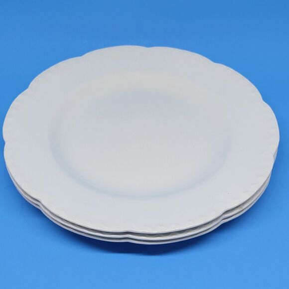 Johnson Brothers 3 Vintage White Scalloped Beaded Edge 8 3/4" Salad Plates READ - Picture 6 of 9